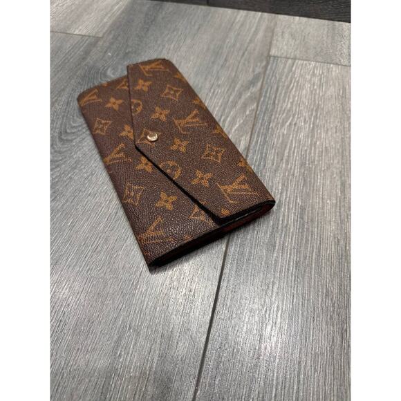 LOUIS VUITTON Women Customizable Sarah Wallet Brown - Picture 11 of 16